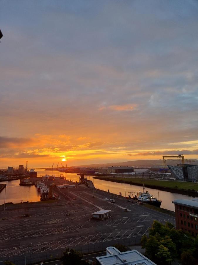 Sailortown Stays - 4 Star Luxury Apartment Белфаст Экстерьер фото