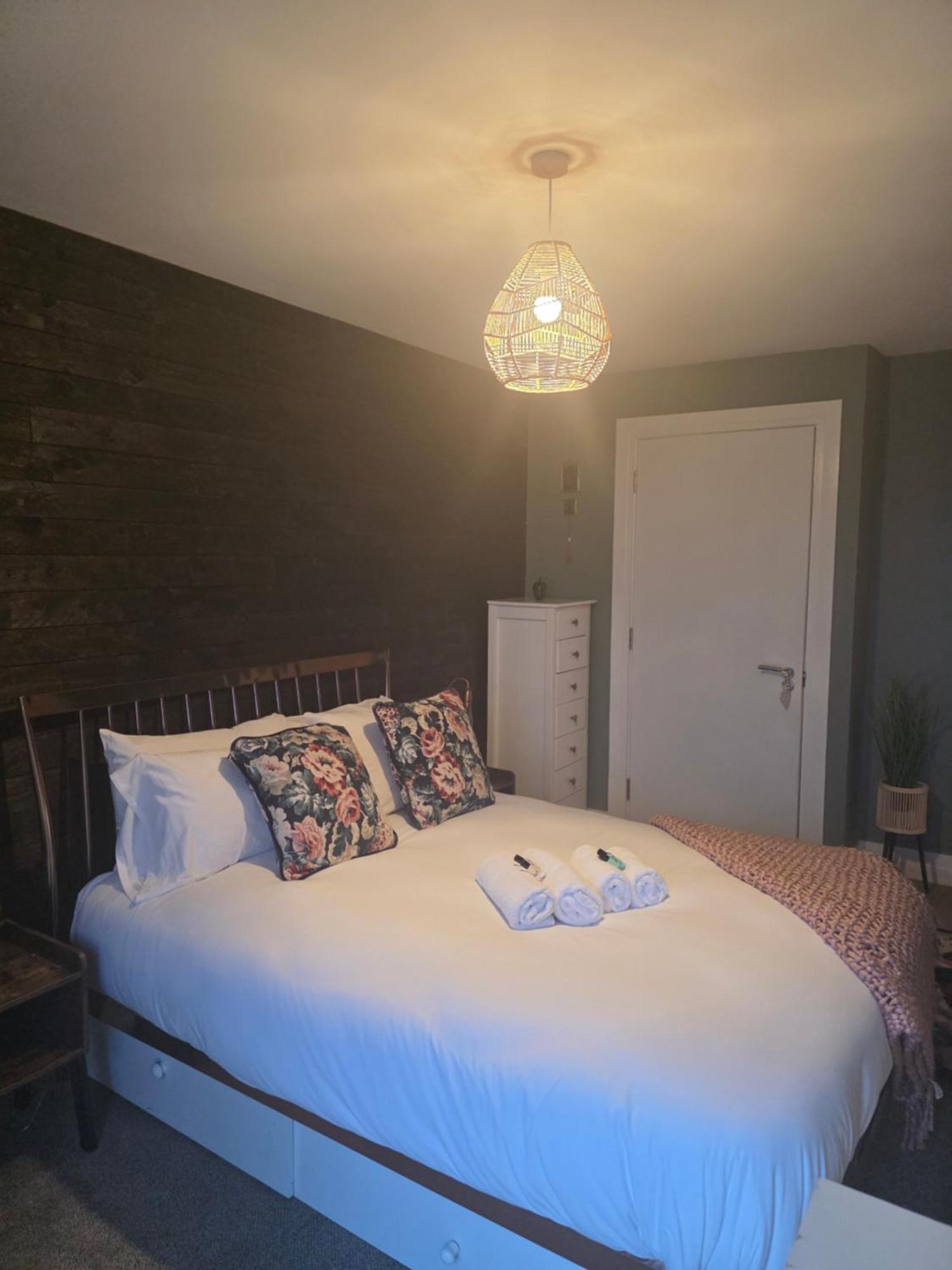Sailortown Stays - 4 Star Luxury Apartment Белфаст Экстерьер фото