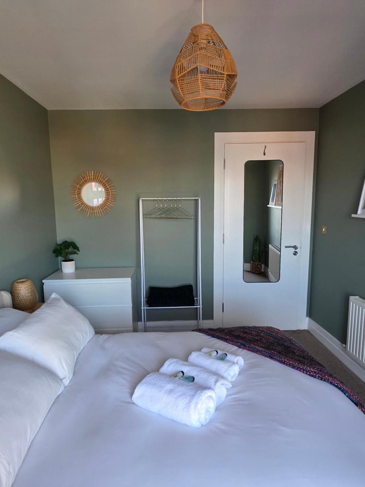 Sailortown Stays - 4 Star Luxury Apartment Белфаст Экстерьер фото
